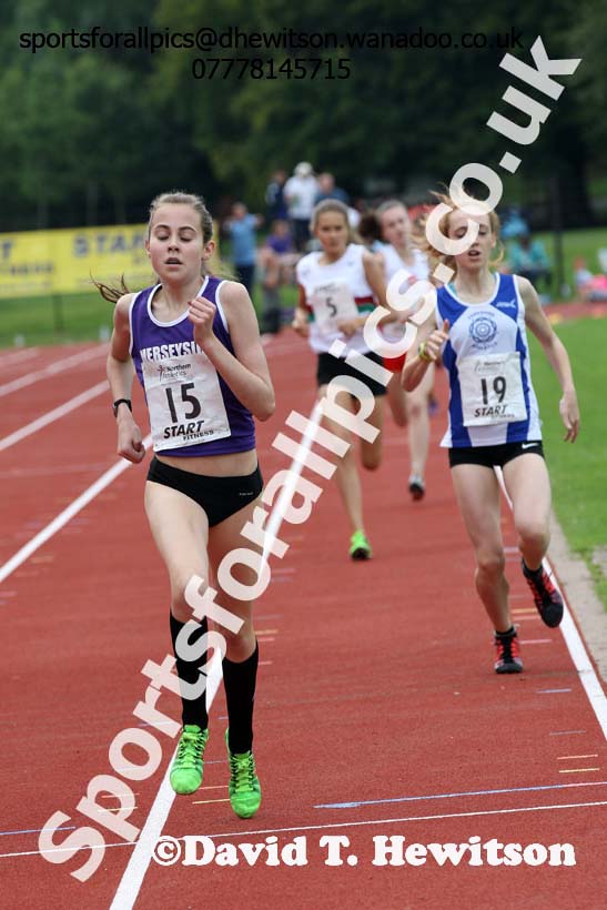 Girls 800 metres at the Northern Inter-Counties under-17s and 15s at Witton Park, Blackburn. Photo: David T. Hewitson/Sports for All Pics